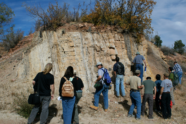 Saka Energi – Indonesia “One Day Geology Field Trip for Non-Geologist” – 2017